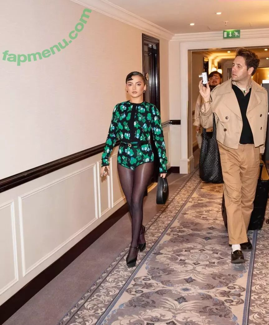 Isabela Merced nude photo #0912 (isabelamerced / isabelamercedmusic)