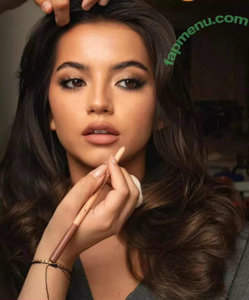 Isabela Merced nude photo #0940 (isabelamerced / isabelamercedmusic)