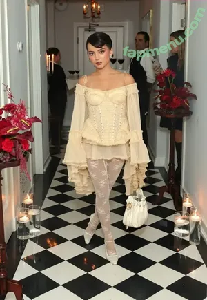 Isabela Merced / isabelamerced / isabelamercedmusic nude photo #1831