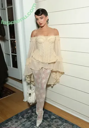 Isabela Merced / isabelamerced / isabelamercedmusic nude photo #1832