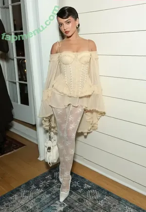 Isabela Merced / isabelamerced / isabelamercedmusic nude photo #1850