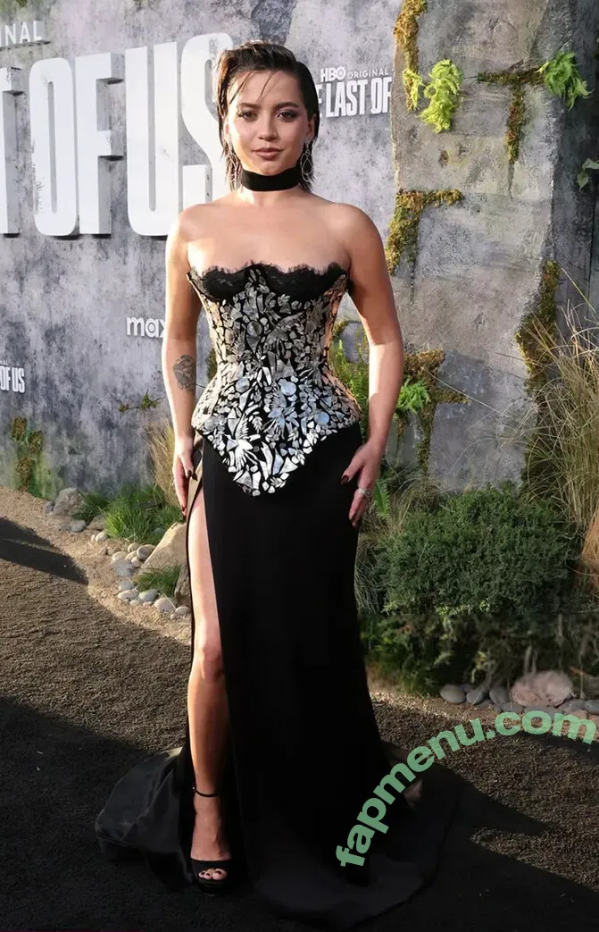 Isabela Merced nude photo #1153 (isabelamerced)