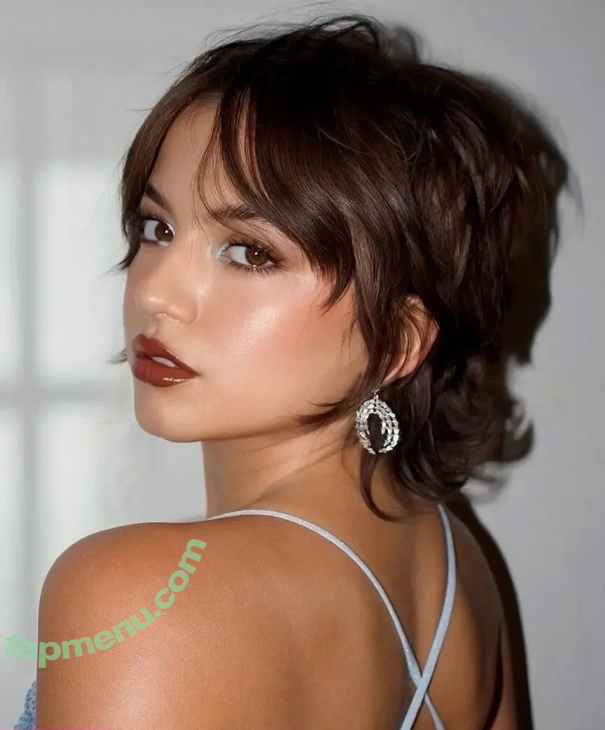 Isabela Merced nude photo #1184 (isabelamerced)