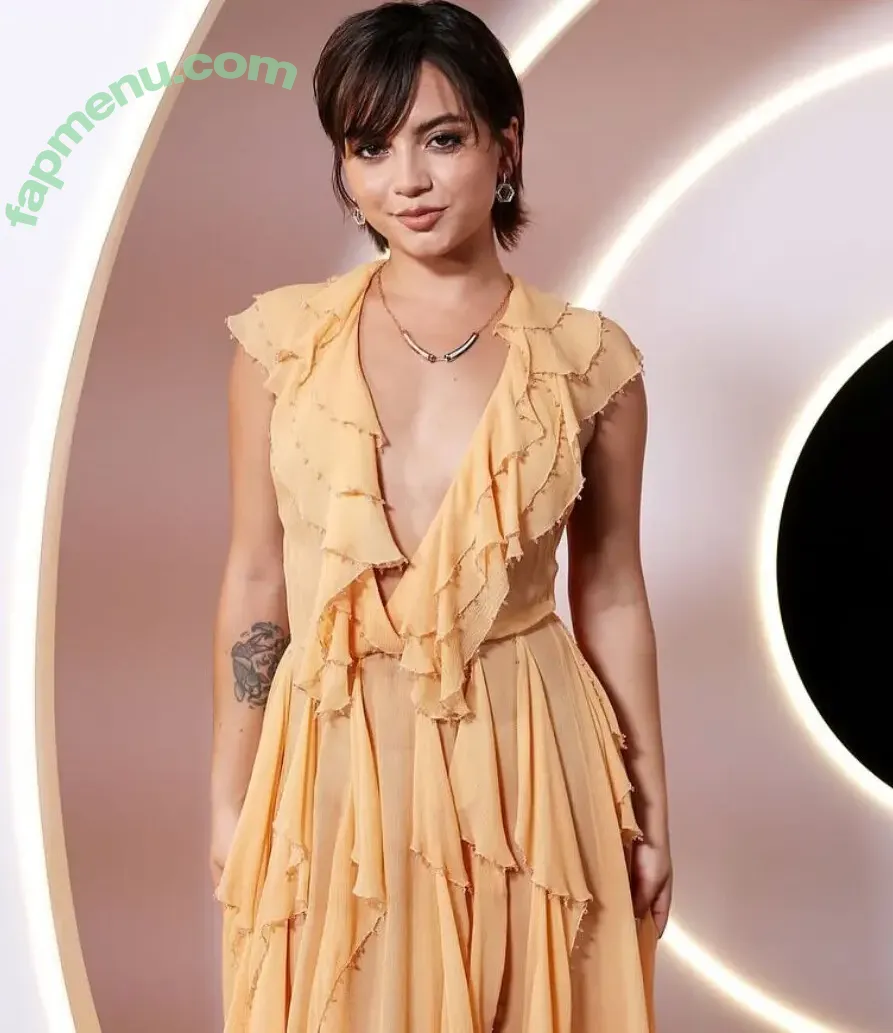 Isabela Merced nude photo #1234 (isabelamerced)