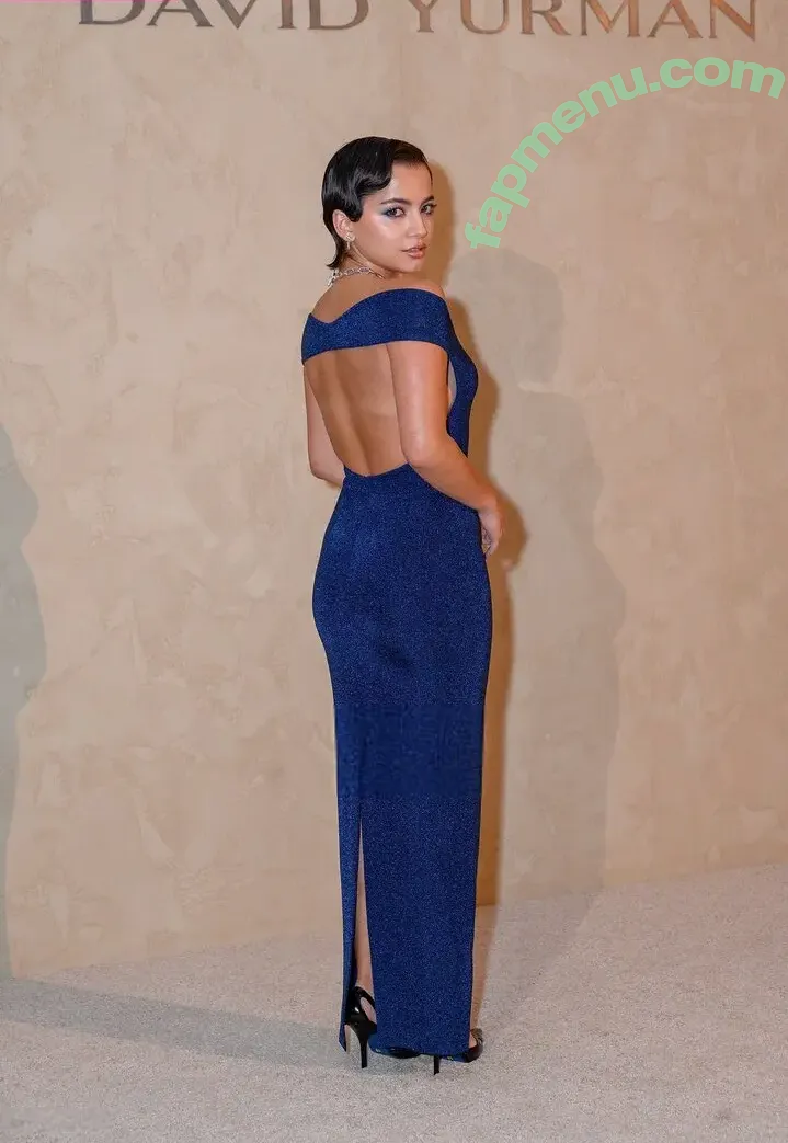 Isabela Merced nude photo #1364 (isabelamerced)