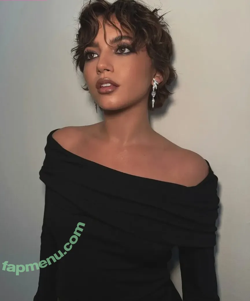 Isabela Merced nude photo #1477 (isabelamerced)