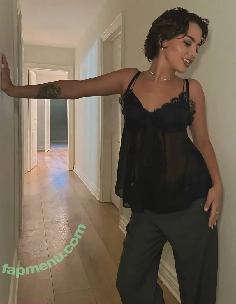 Isabela Merced nude photo #1700 (isabelamerced)