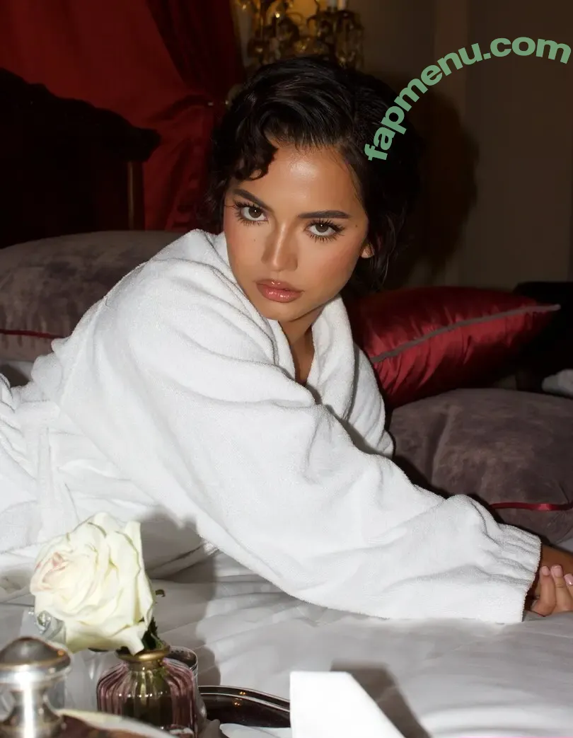 Isabela Merced nude photo #1763 (isabelamerced)