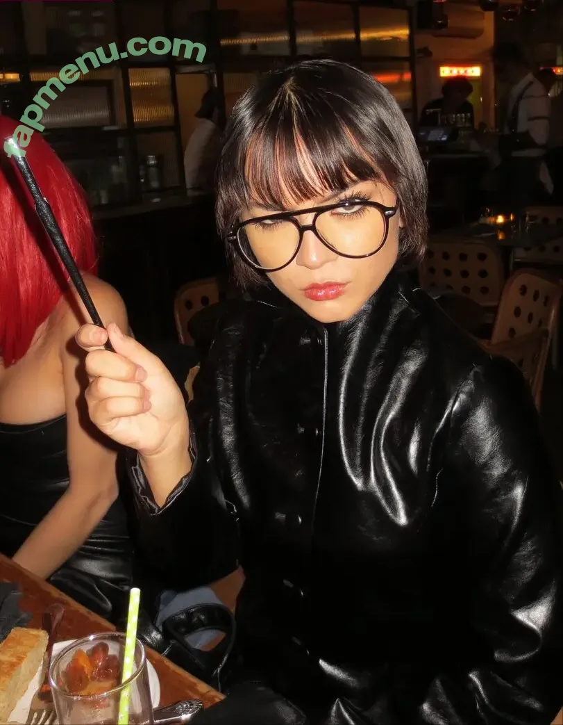 Isabela Merced nude photo #1814 (isabelamerced / isabelamercedmusic)