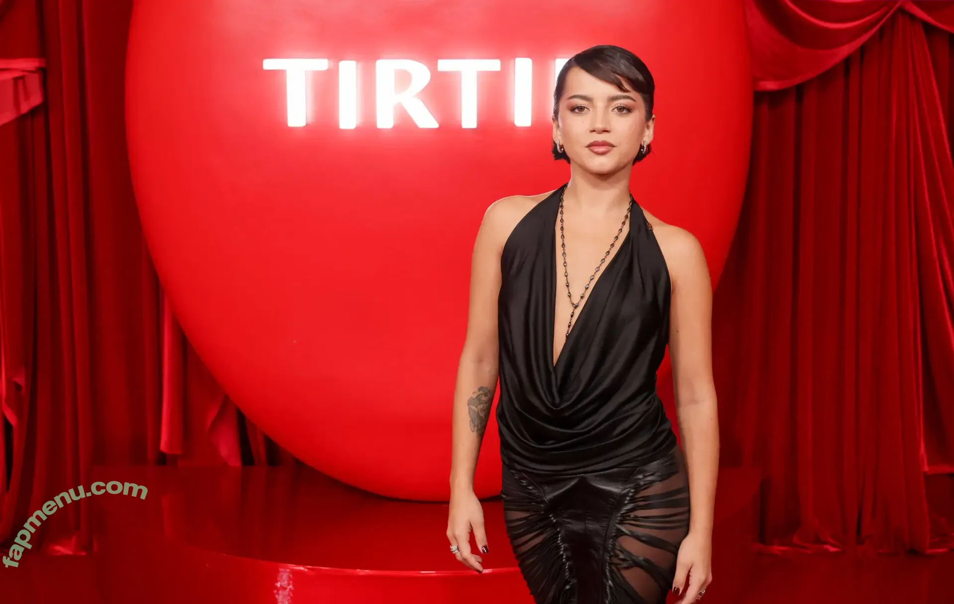 Isabela Merced nude photo #1820 (isabelamerced / isabelamercedmusic)