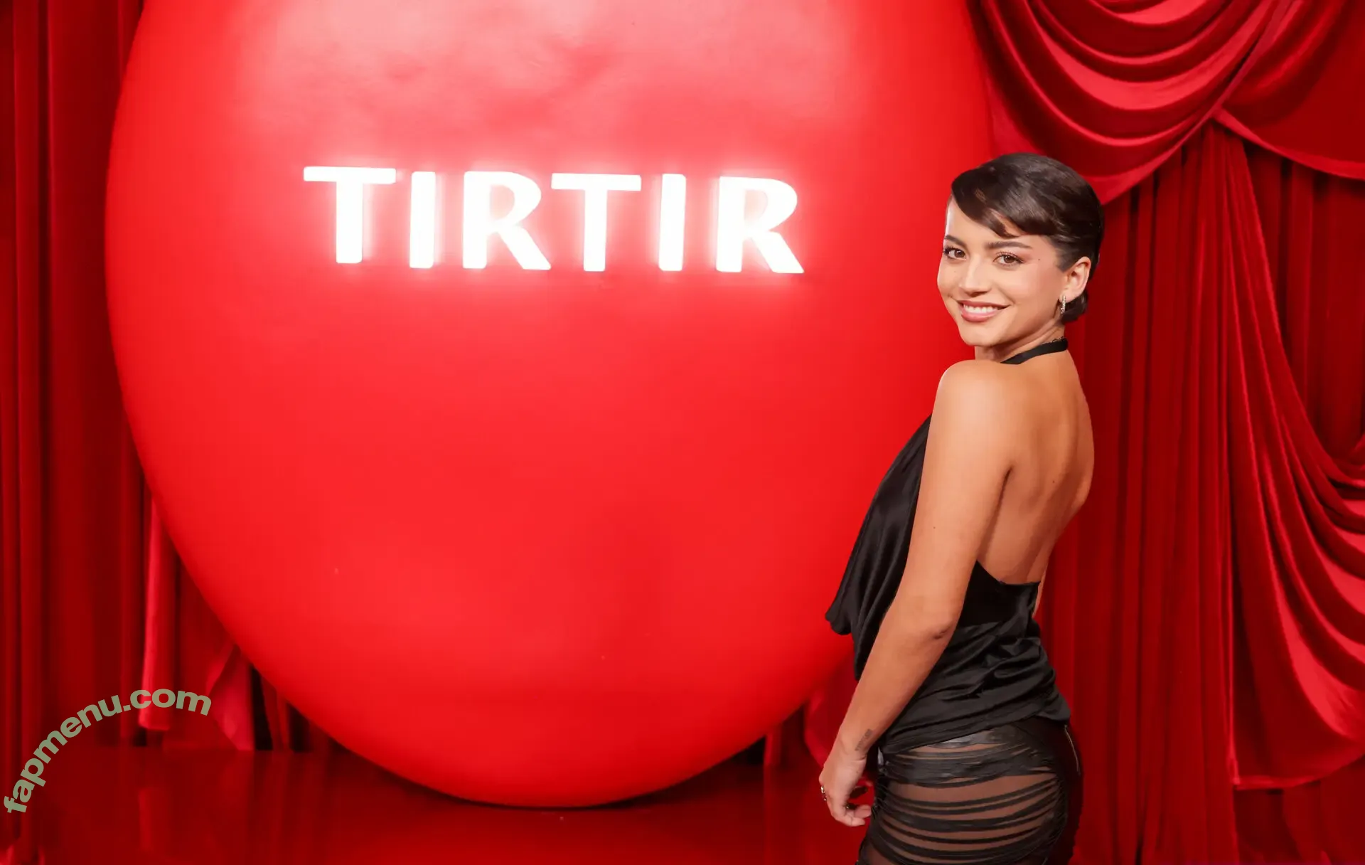 Isabela Merced nude photo #1822 (isabelamerced / isabelamercedmusic)