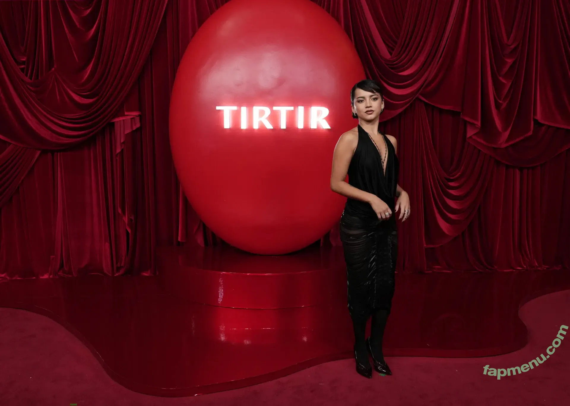 Isabela Merced nude photo #1888 (isabelamerced / isabelamercedmusic)