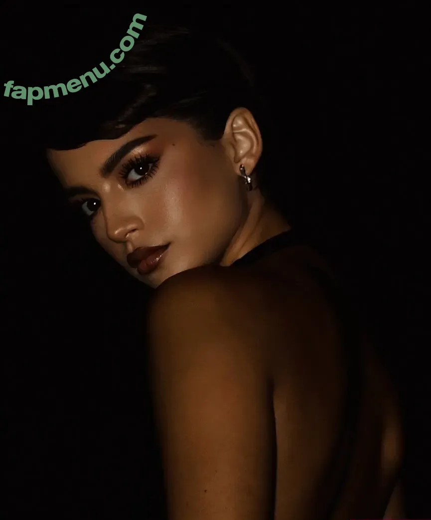 Isabela Merced nude photo #1941 (isabelamerced / isabelamercedmusic)
