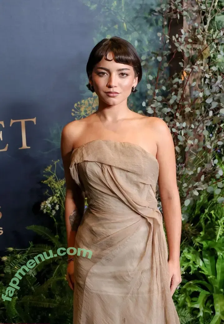 Isabela Merced nude photo #1962 (isabelamerced / isabelamercedmusic)