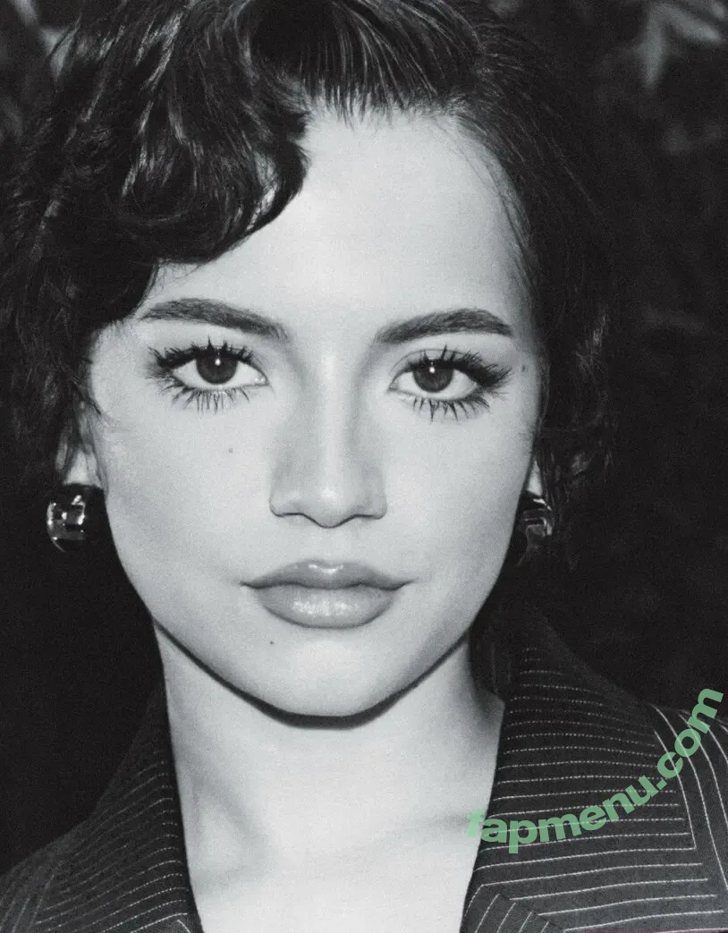 Isabela Merced nude photo #2183 (isabelamerced / isabelamercedmusic)