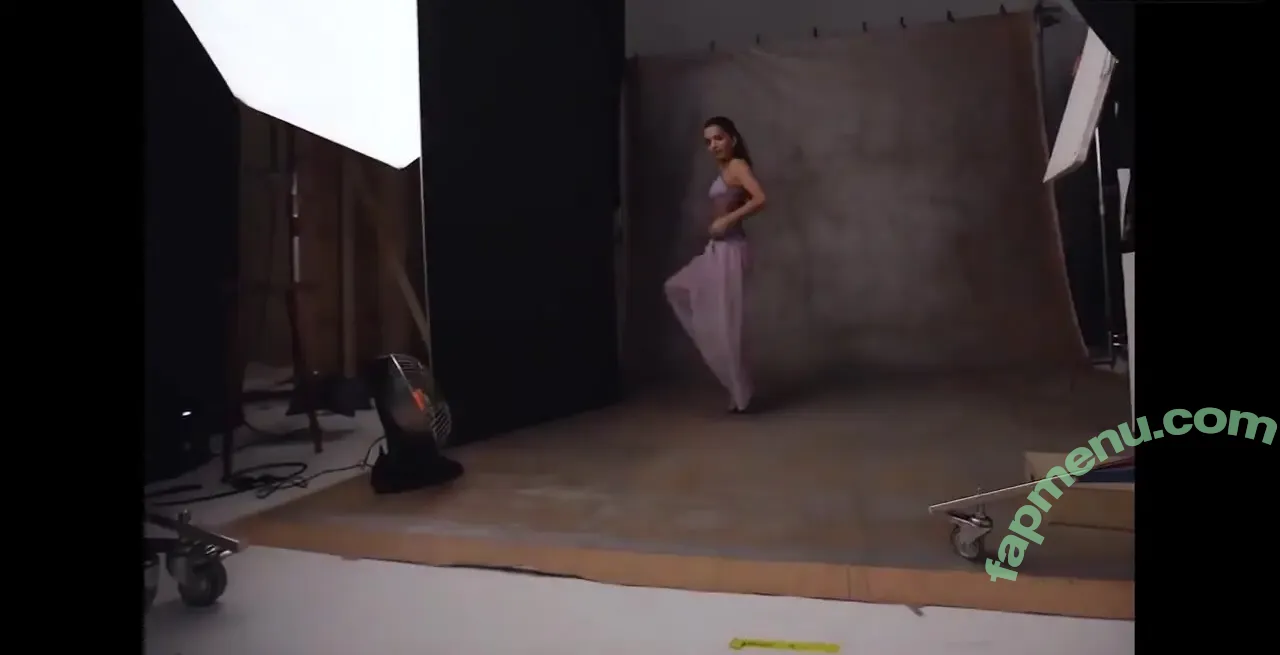 Isabela Merced nude photo #2190 (isabelamerced / isabelamercedmusic)