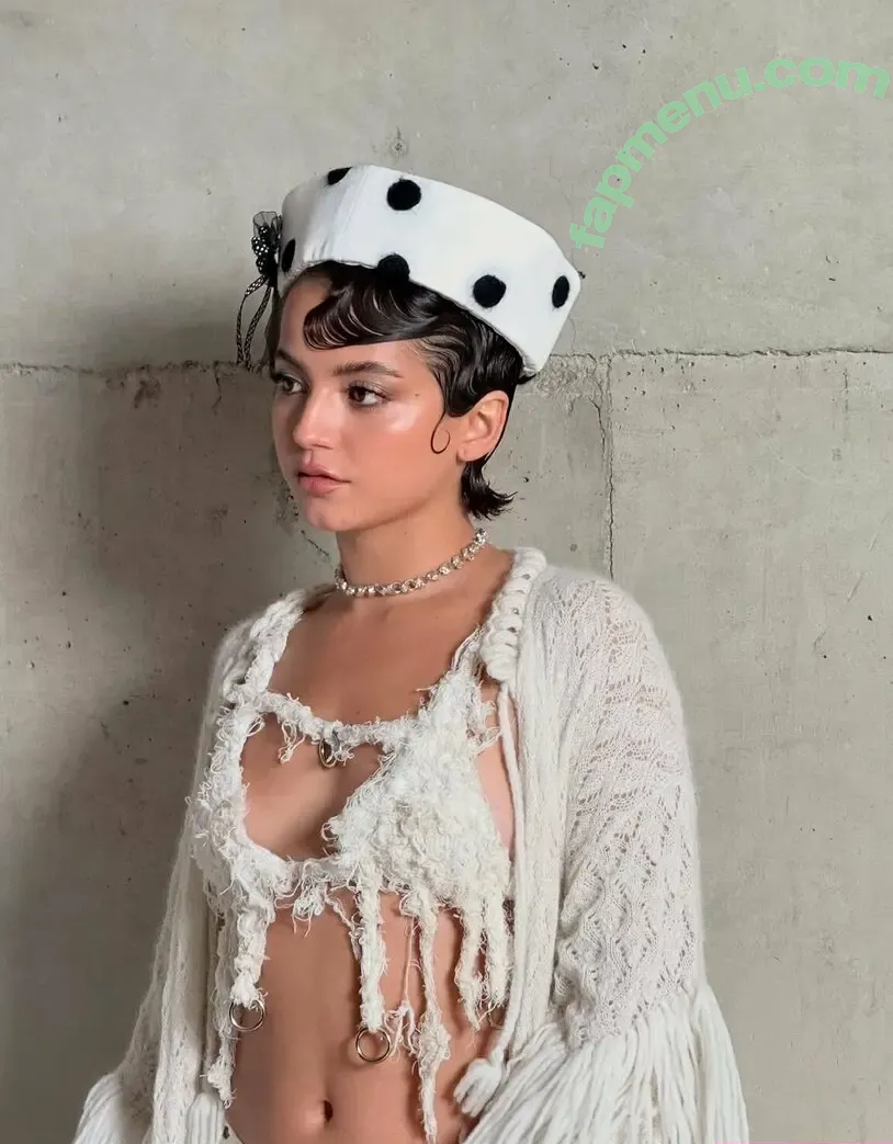 Isabela Merced nude photo #2194 (isabelamerced / isabelamercedmusic)