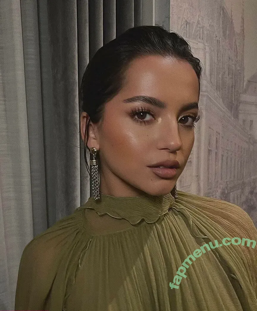 Isabela Merced nude photo #2214 (isabelamerced / isabelamercedmusic)