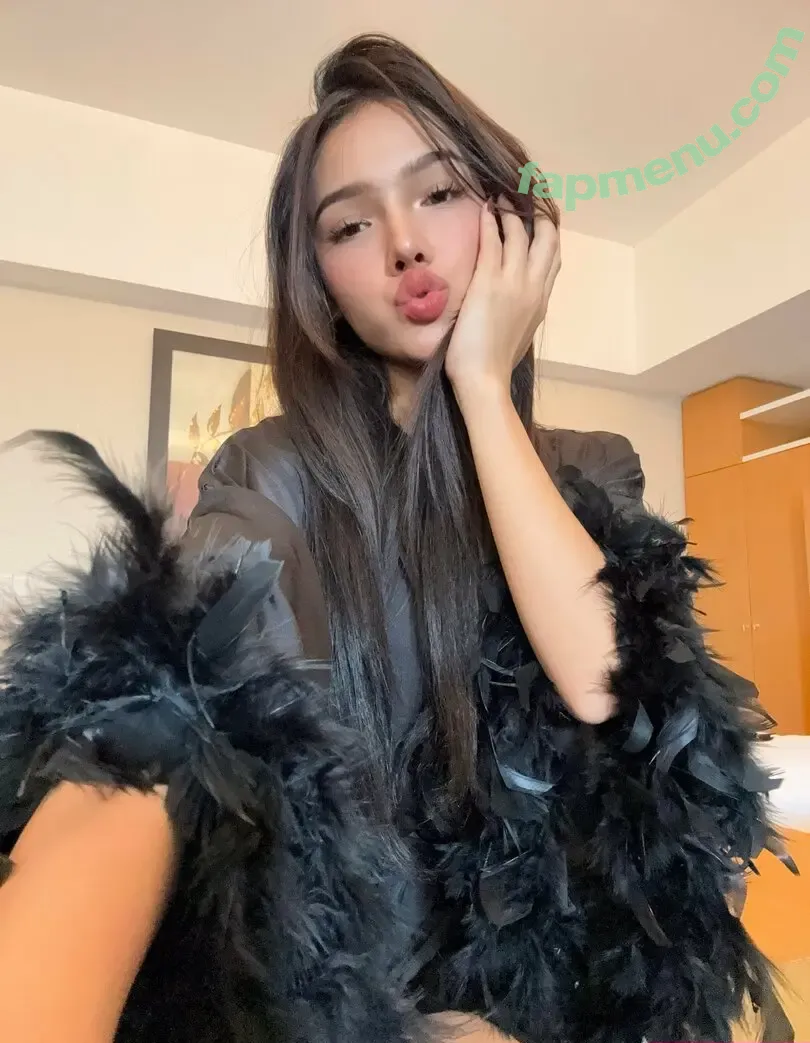 isabelgonewild nude photo #0002 (isabelwild)