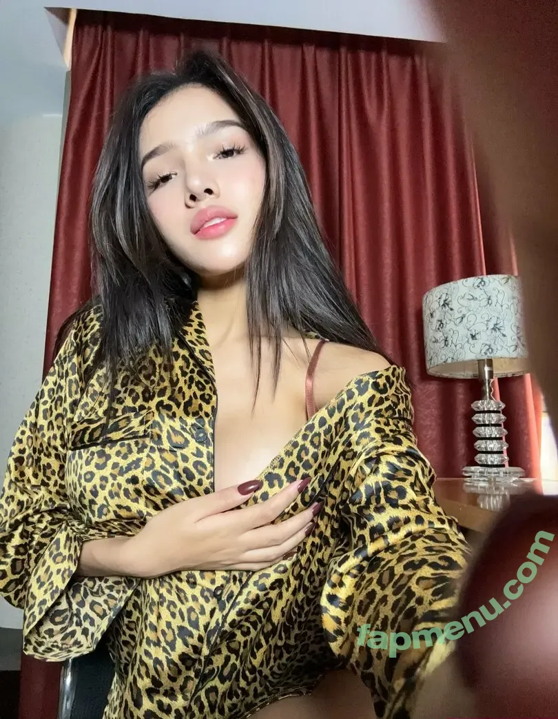 isabelgonewild nude photo #0003 (isabelwild)