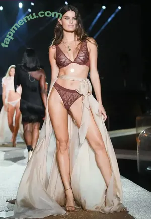 Isabeli Fontana / isabelifontana / isafontaneli nude photo #0003