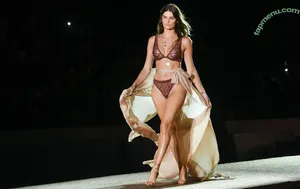 Isabeli Fontana / isabelifontana / isafontaneli nude photo #0011
