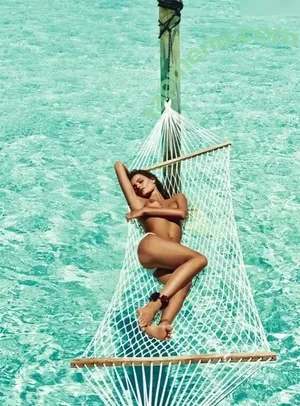 Isabeli Fontana / isabelifontana / isafontaneli nude photo #0055
