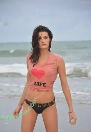 Isabeli Fontana / isabelifontana / isafontaneli nude photo #0073