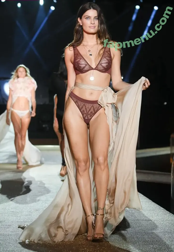 Isabeli Fontana nude photo #0002 (isabelifontana / isafontaneli)