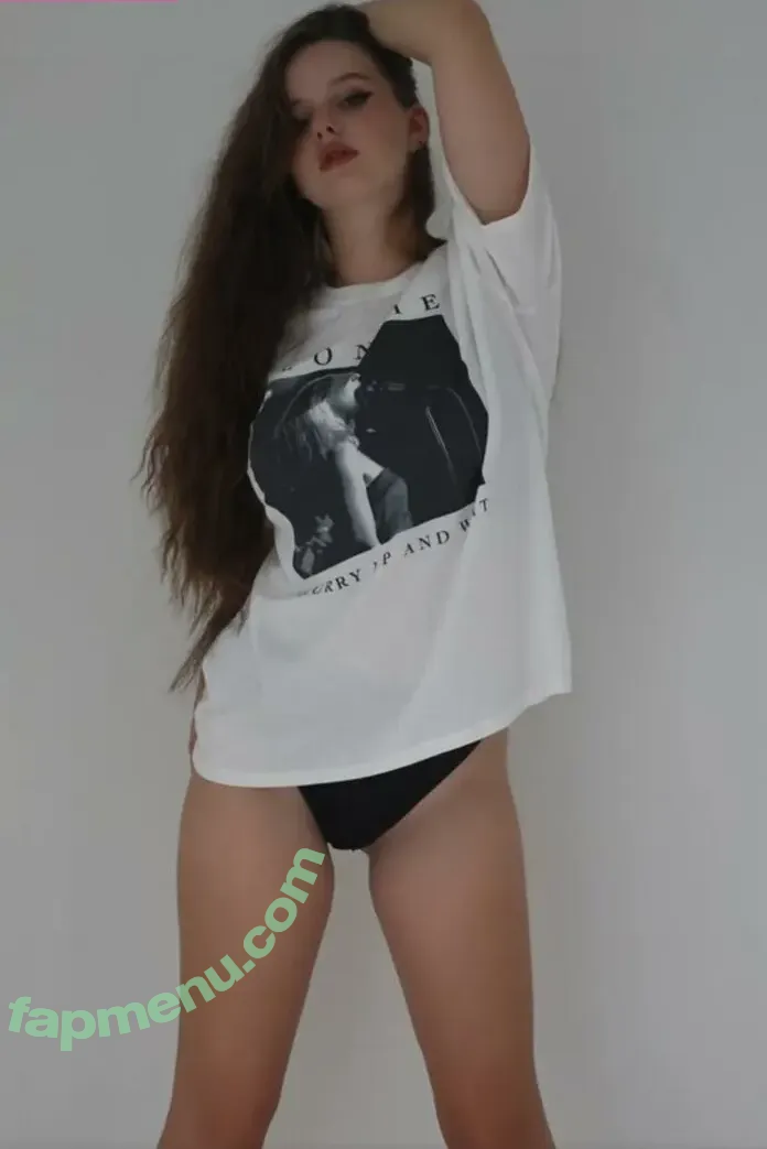 Isabella 110022 nude photo #0025 (isabella.110022)