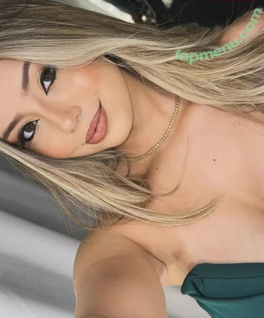 Isabella nude photo #0028 (1sabella / accountant_isa / xisabellaabrown)