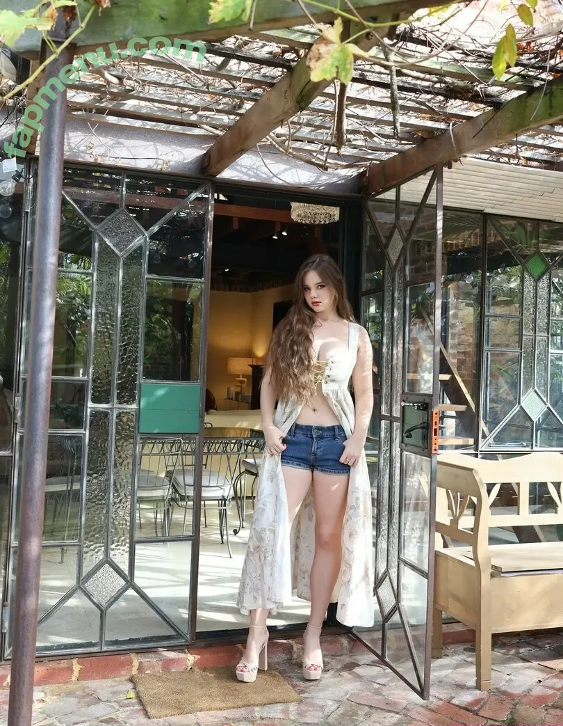 Isabella Ardley nude photo #0175 (isabella.110022)