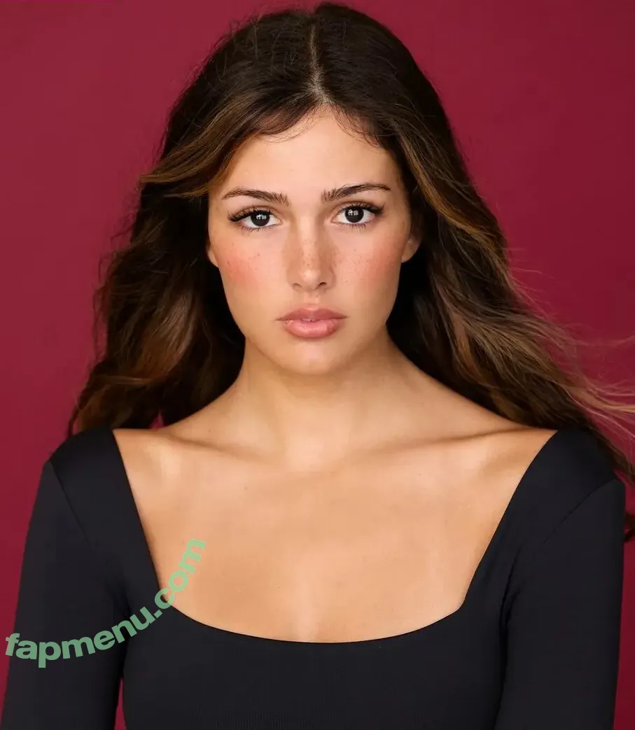 Isabella Ferregur nude photo #0004 (Isabella Ferregur)