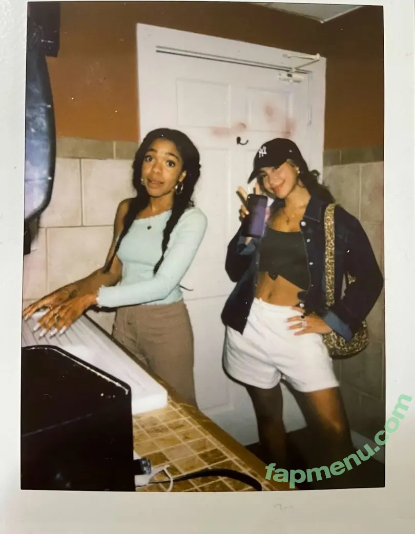 Isabella Ferreira nude photo #0121 (iferreira19 / isabelly-ferreira / theisabellaferreira)