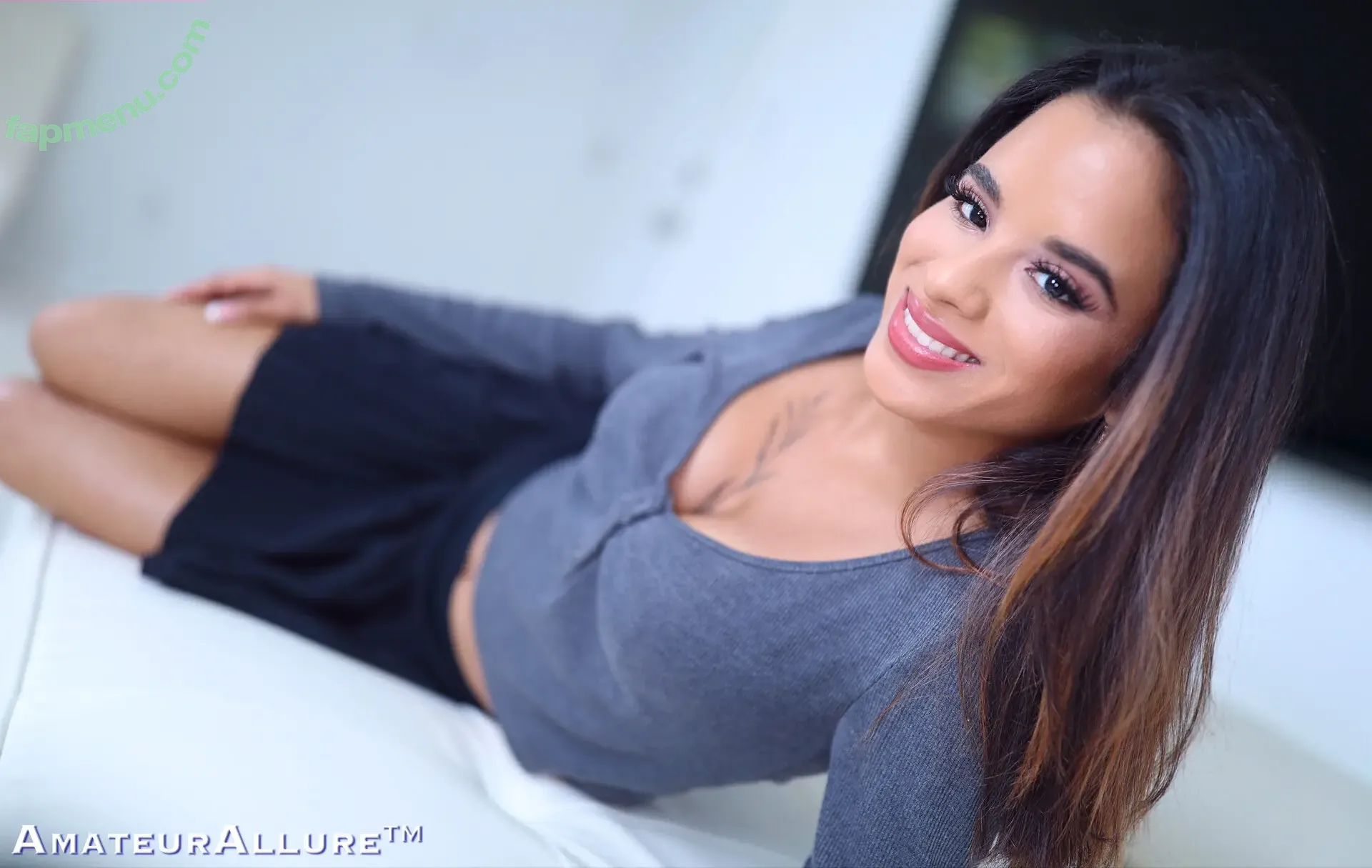 Isabella Jules nude photo #0266 (_isabellajules / isabella_julez)