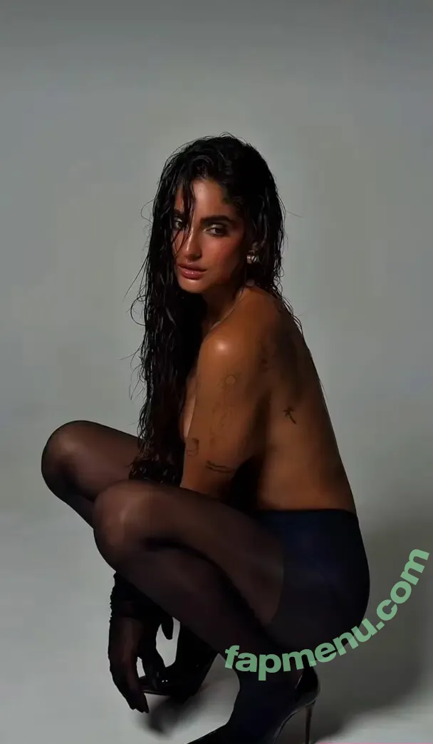 Isabella Ladera nude photo #0226 (isabella.ladera / u364813583)