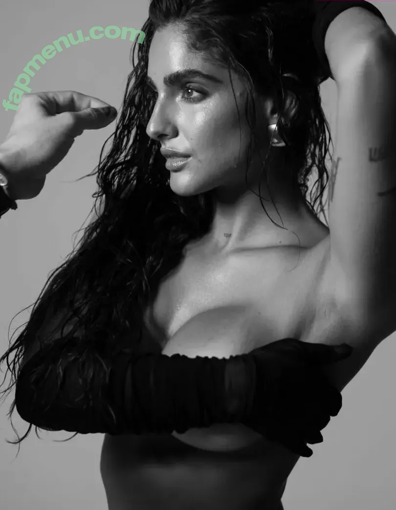 Isabella Ladera nude photo #0349 (isabella.ladera / isalavenezolanaa)