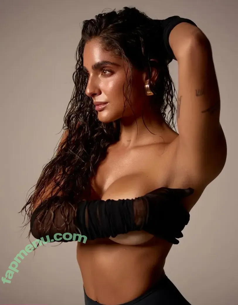 Isabella Ladera nude photo #0354 (isabella.ladera / isalavenezolanaa)