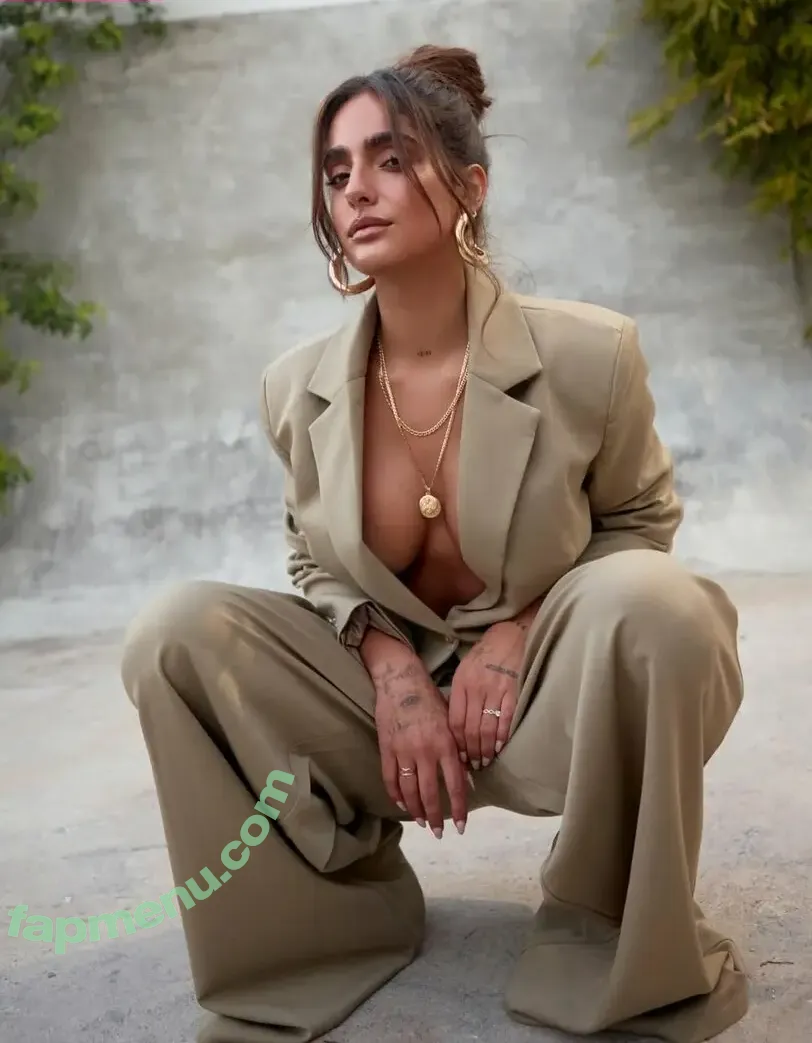 Isabella Ladera nude photo #0357 (isabella.ladera / isalavenezolanaa)