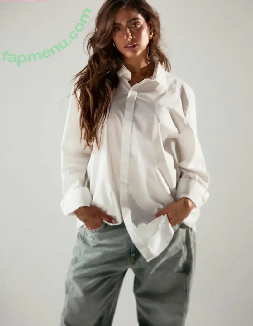 Isabella Ladera nude photo #0358 (isabella.ladera / isalavenezolanaa)