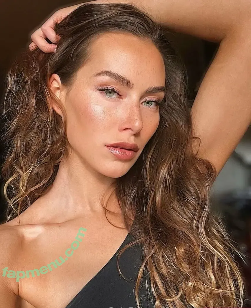 isabella_moreau nude photo #0019 (isabella.moreau)