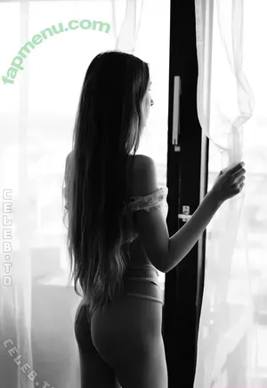 Isabella Späth / evenmoreofbella / isabella_mit_a / moreofbella nude photo #0359