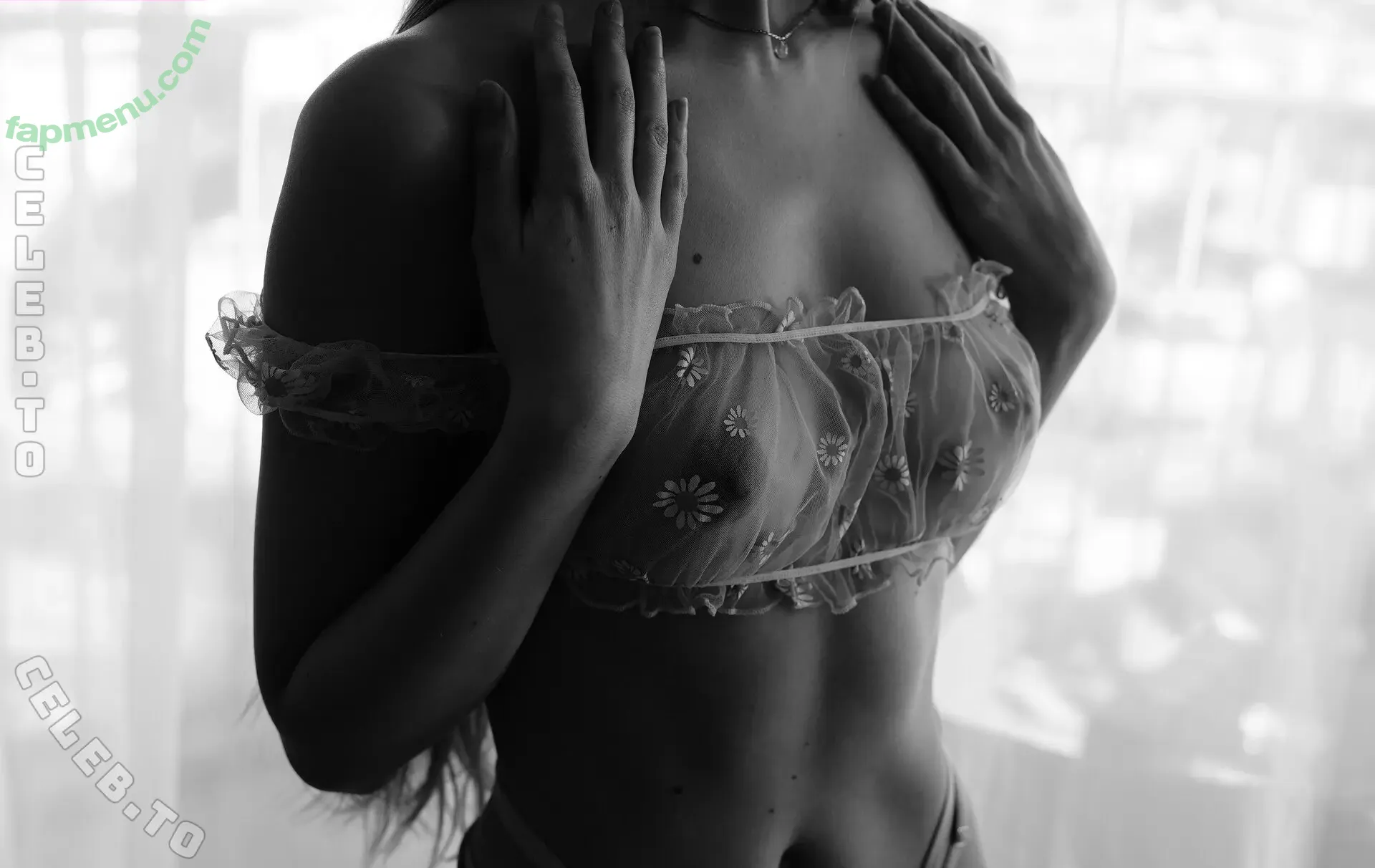 Isabella Späth nude photo #0371 (evenmoreofbella / isabella_mit_a / moreofbella)