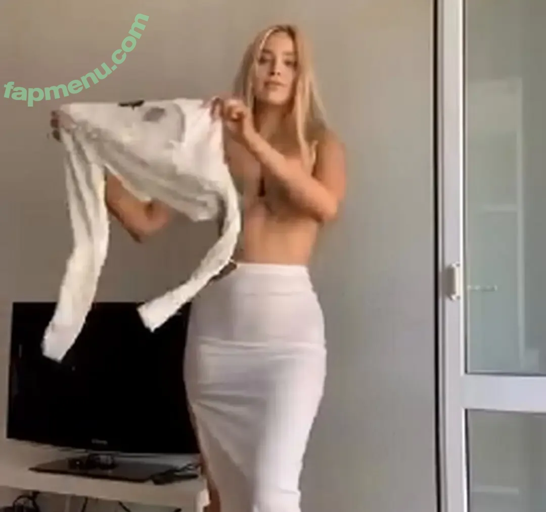 Isabella Valencia nude photo #0015 (isabellavalenciar / izabellavalencia)