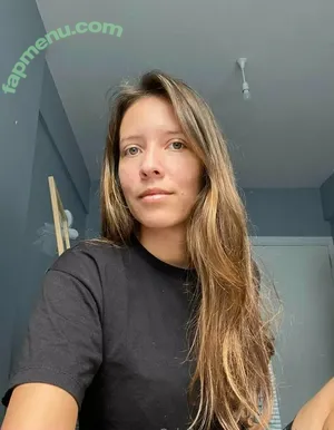 isabellatravel / isabellatravelco nude photo #0002