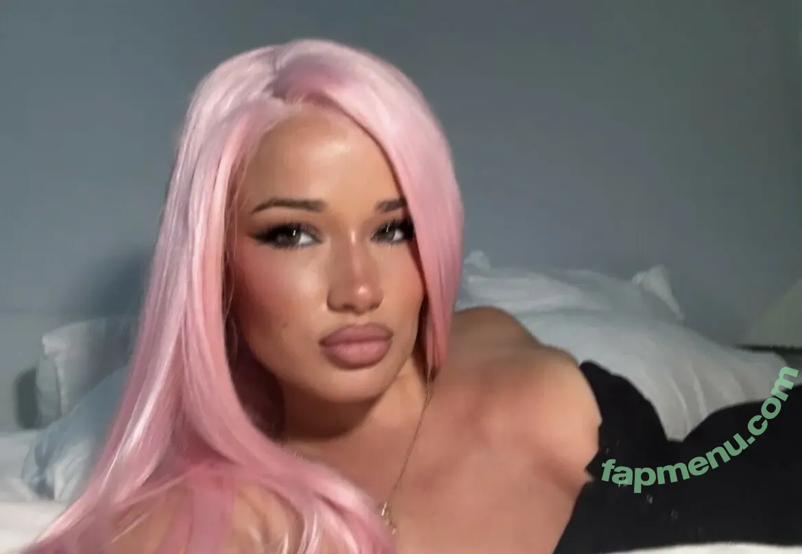 Isabelle Clarke nude photo #0199 (isabelle.clarke / isabelleclarkee)