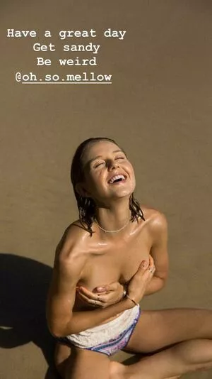 Isabelle Cornish / isabellecornish nude photo #0075