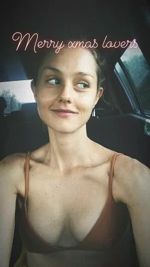 Isabelle Cornish / isabellecornish nude photo #0191