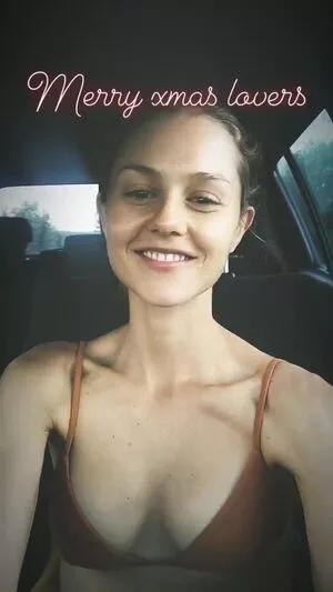 Isabelle Cornish / isabellecornish nude photo #0232