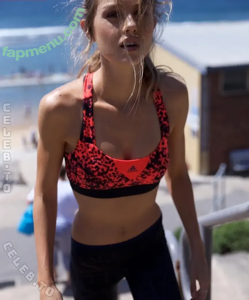 Isabelle Cornish nude photo #0411 (isabellecornish)